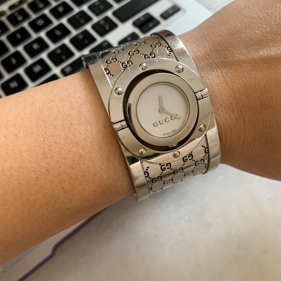 🖤GUCCI MONOGRAM TWIRL WATCH🖤 - Picture 3 of 7